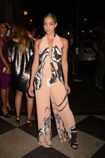 Jasmine Sanders feet photo thumbnail