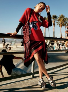 Jasmine Sanders feet photo thumbnail