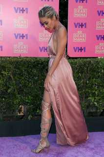 Jasmine Sanders feet photo thumbnail