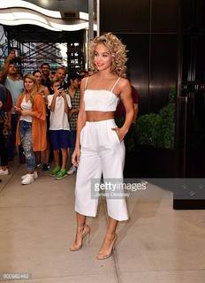 Jasmine Sanders feet photo thumbnail