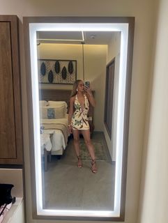 Jasmine Sanders feet photo thumbnail