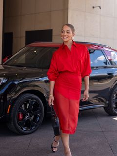 Jasmine Sanders feet photo thumbnail