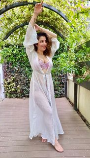 Jasmine Sandlas feet photo 9