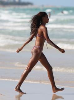 Jasmine Tookes feet photo thumbnail