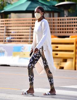 Jasmine Tookes feet photo thumbnail