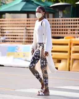 Jasmine Tookes feet photo thumbnail