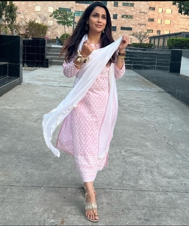 Jassi Kaur feet photo 17