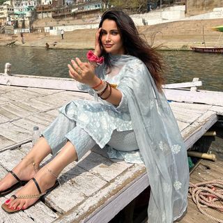 Jassi Kaur feet photo 10