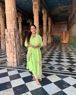 Jassi Kaur feet photo 14