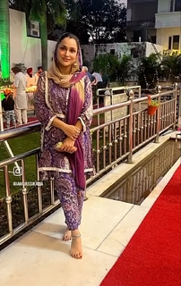 Jassi Kaur feet photo 18