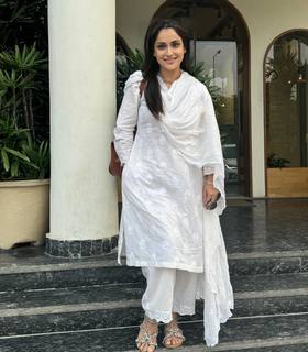 Jassi Kaur feet photo 19