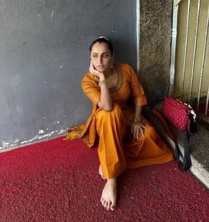 Jassi Kaur feet photo 9