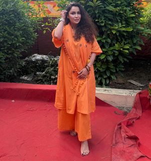 Jassi Kaur feet photo 16
