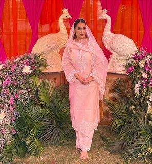 Jassi Kaur feet photo 19