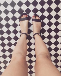 Javiera Díaz de Valdés feet photo 14