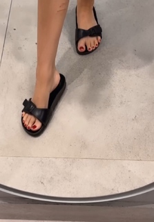 Javiera Díaz de Valdés feet photo 18