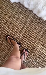 Javiera Díaz de Valdés feet photo 20