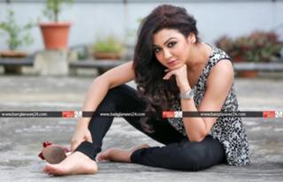 Jaya Ahsan feet photo 7