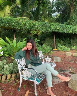 Jaya Ahsan feet photo 3