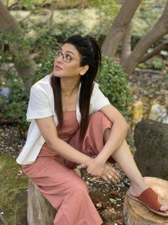 Jaya Ahsan feet photo 12