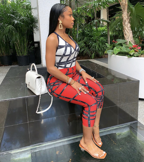 Jayda Cheaves feet photo thumbnail