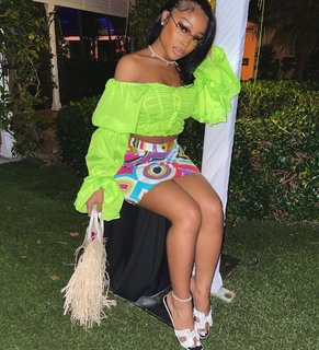 Jayda Cheaves feet photo thumbnail