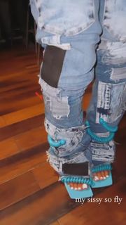 Jayda Cheaves feet photo thumbnail