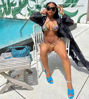 Jayda Cheaves feet photo thumbnail