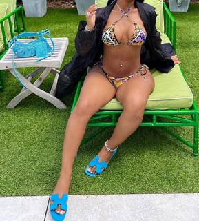 Jayda Cheaves feet photo thumbnail