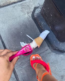 Jayda Cheaves feet photo thumbnail