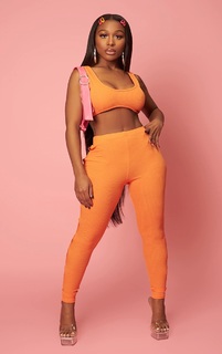 Jayda Cheaves feet photo thumbnail