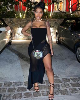 Jayda Cheaves feet photo thumbnail