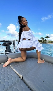 Jayda Cheaves feet photo thumbnail