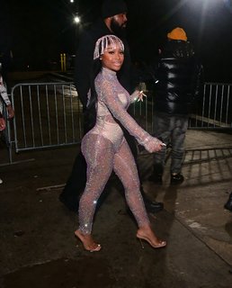 Jayda Cheaves feet photo thumbnail