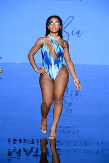 Jayda Cheaves feet photo thumbnail