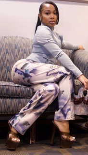 Jayda Cheaves feet photo thumbnail