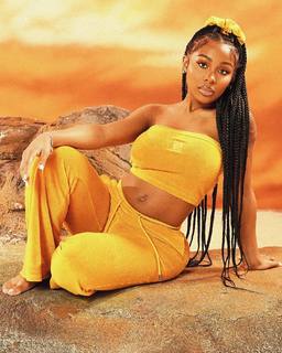 Jayda Cheaves feet photo thumbnail