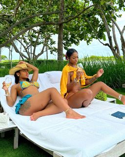 Jayda Cheaves feet photo thumbnail