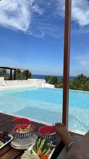 Jayda Cheaves feet photo thumbnail