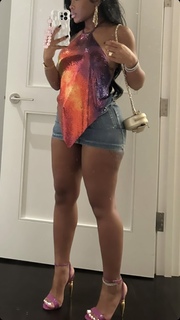 Jayda Cheaves feet photo thumbnail