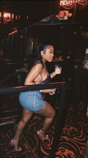 Jayda Cheaves feet photo thumbnail