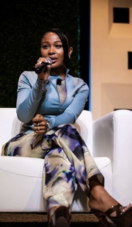 Jayda Cheaves feet photo thumbnail