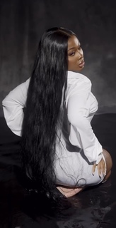 Jayda Cheaves feet photo thumbnail