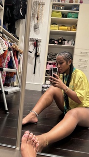 Jayda Cheaves feet photo thumbnail