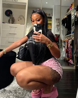 Jayda Cheaves feet photo thumbnail