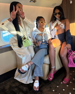 Jayda Cheaves feet photo thumbnail