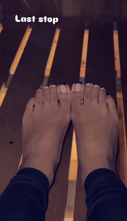 Jayda Cheaves feet photo thumbnail