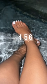 Jayda Cheaves feet photo thumbnail