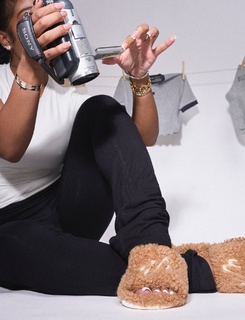 Jayda Cheaves feet photo thumbnail