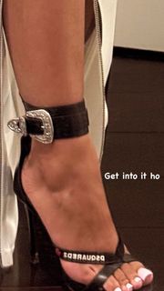 Jayda Cheaves feet photo thumbnail